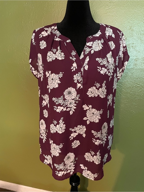 Papermoon Tops - Papermoon Plum Floral Short-Sleeve Blouse